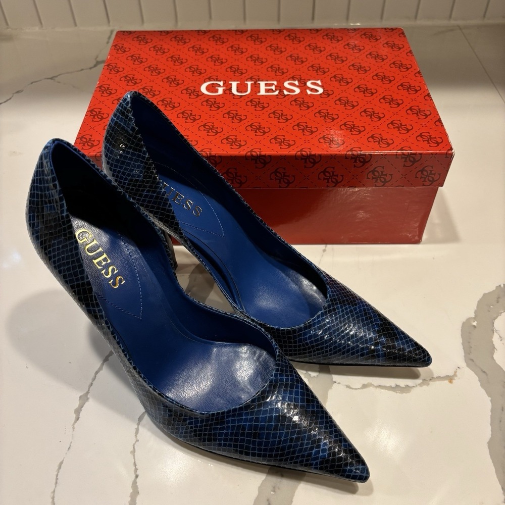 GUESS‎ Gwcarrie5 Blue Snakeskin Pointed Toe Stiletto Pumps Heels Women's 7.5